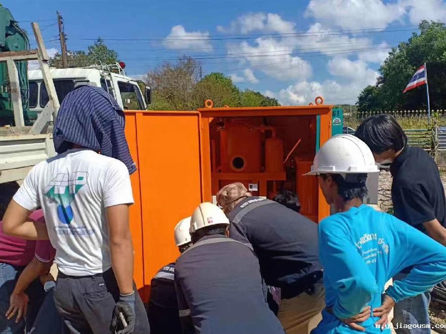 新工艺新技术的双级真空滤油机指导安装调试现场