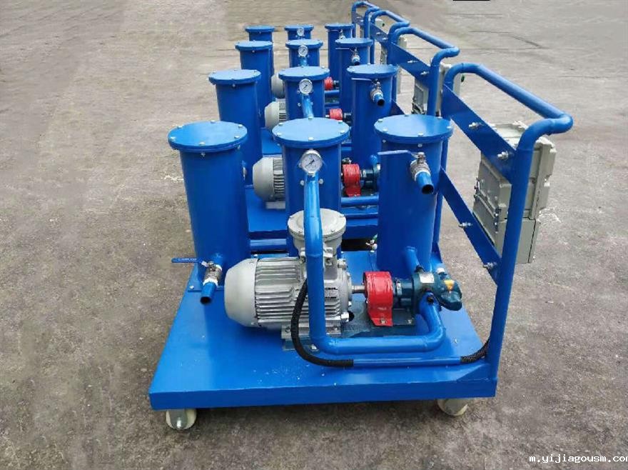 1.jpg 新疆油处理厂4台精密滤油机交货现场