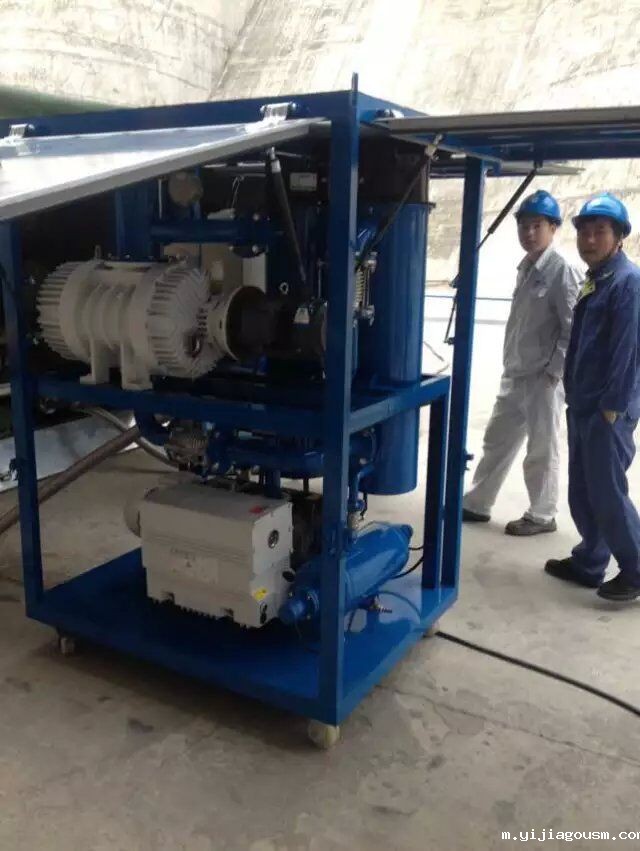 真空滤油机现场